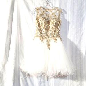 FIESTA FASHION PROM IR FIEST DRESS  BEAUTIFUL SIZE XS